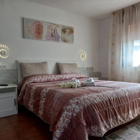 Appartamento Le Magnolie Mestre Luaran gambar