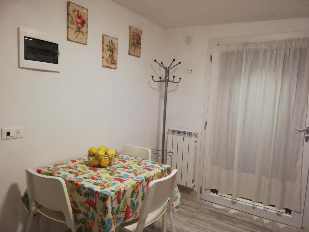 Appartamento Le Magnolie Mestre Luaran gambar